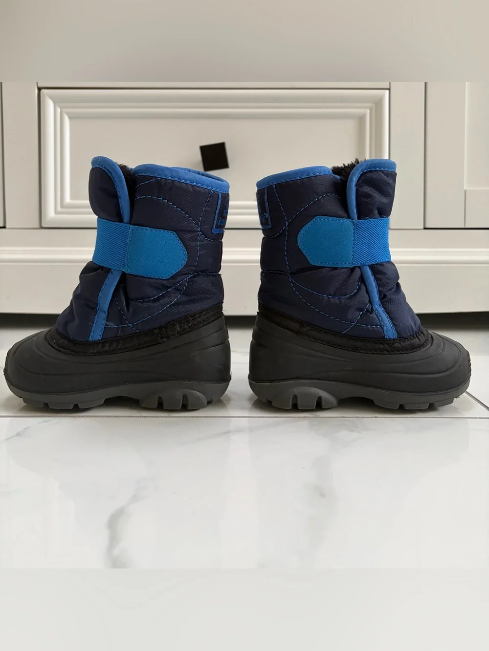Kamik Kids Snow Boots Size 5 Blue Black Faux Fur Lined Winter Boots